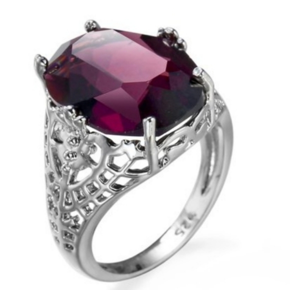 Jewelry - Amethyst Silver Stamped Ring